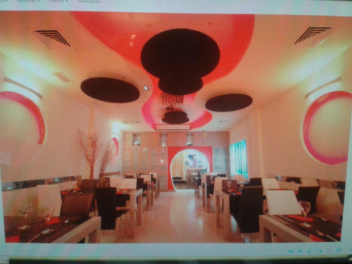 Hostal Texas 2 Fuentes de Ebro Exterior foto